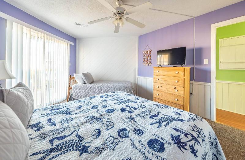 Loggerhead Landing - KDH MP 8.5 2 BR Condo Steps to the Beach Pets OK YR Flex Stays - image 28