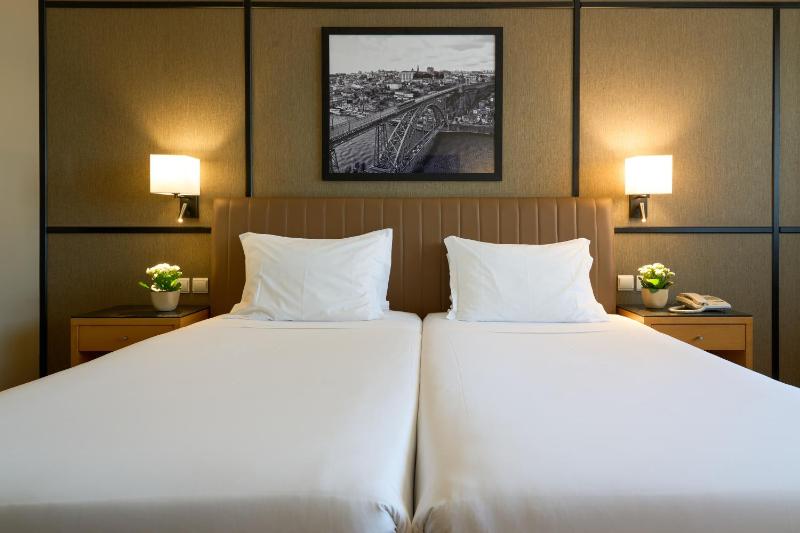 Portus Cale Hotel - image 27