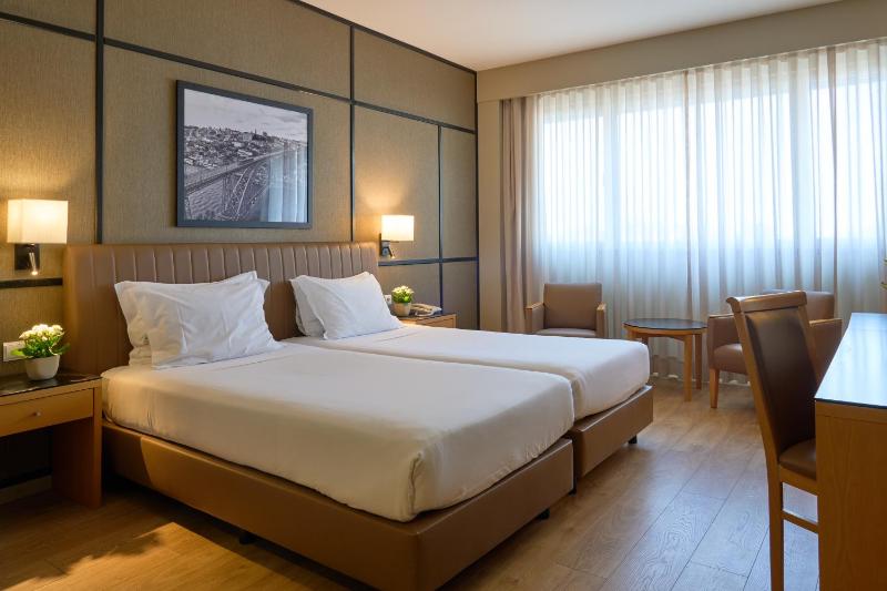 Portus Cale Hotel - image 8