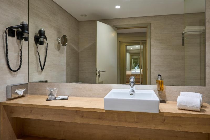 Portus Cale Hotel - image 15