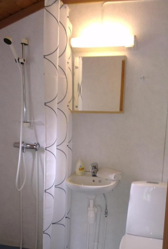 Cottage with Private Bathroom image 4