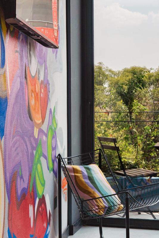 Street Art Hotel Roma - image 3