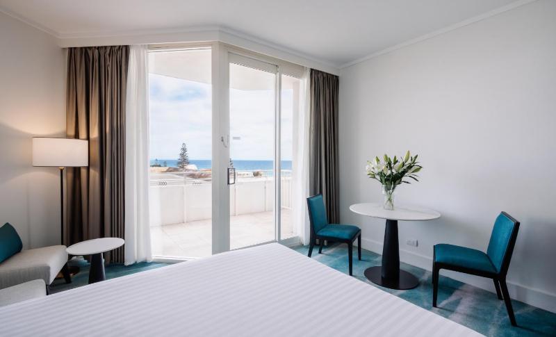 Rendezvous Hotel Perth Scarborough - image 6