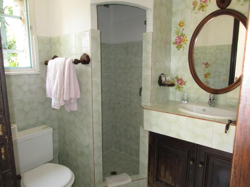 Double Room with Shower image 2