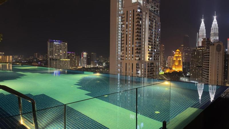 Majestic Residence KLCC View Pool by The Stay Hub - image 15