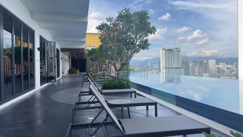 Majestic Residence KLCC View Pool by The Stay Hub - image 14