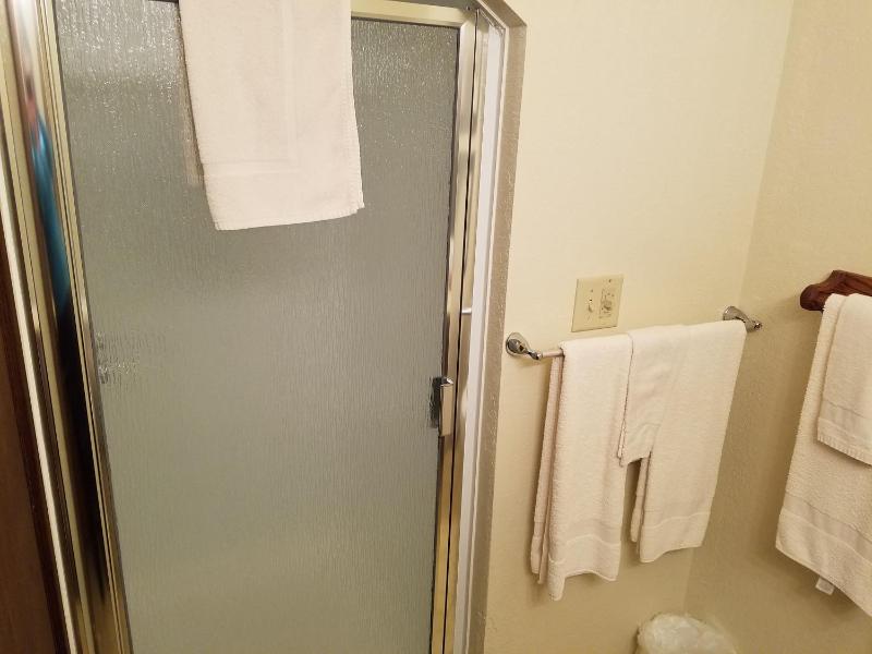 Two-Bedroom Townhouse image 2