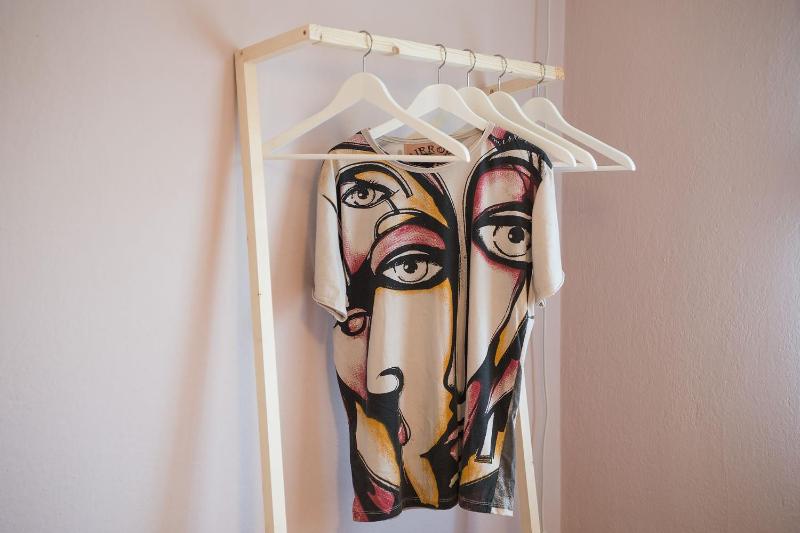 Double Room with Shared Bathroom image 4