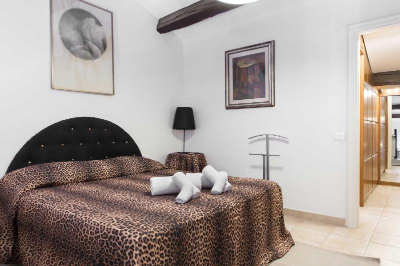 Two-Bedroom Apartment with City View image 2