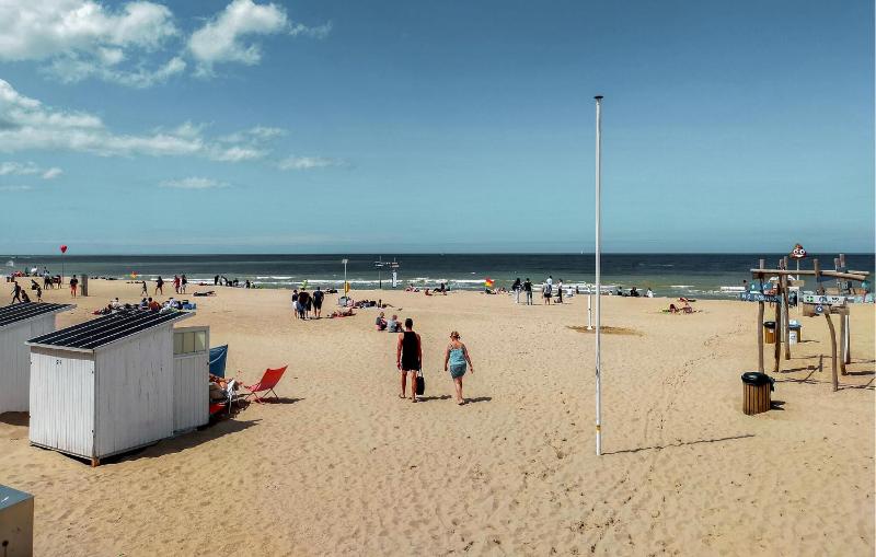 Beach Front Apartment In Oostende With Wifi - image 21