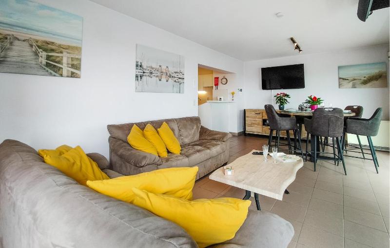 Beach Front Apartment In Oostende With Wifi - image 12