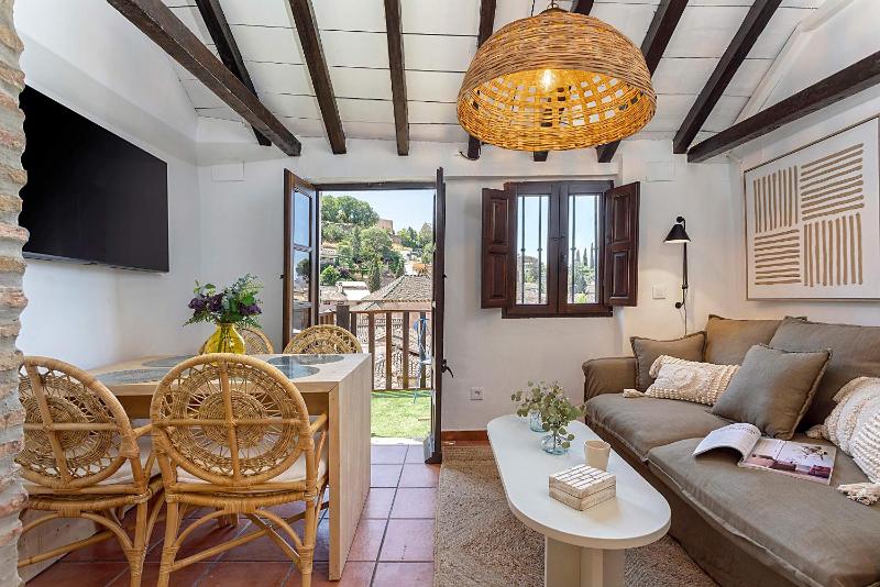 Genteel Home Mirador de los Reyes II - image 8