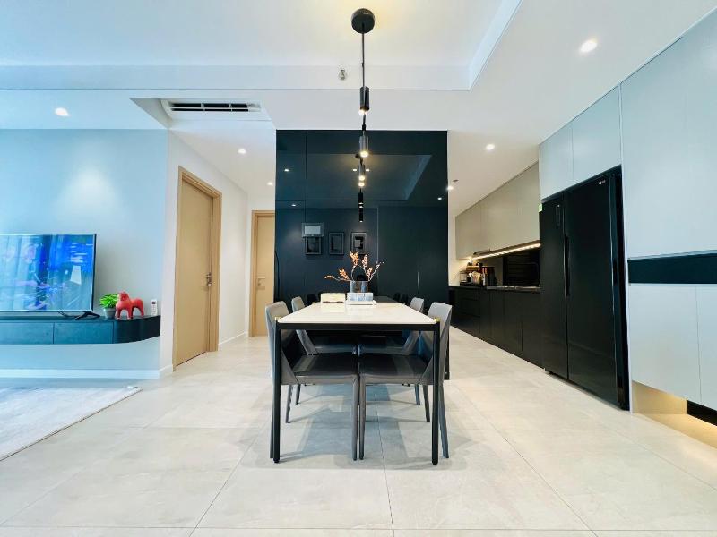 Deluxe Apartment - The Antonia Phu My Hung - image 2
