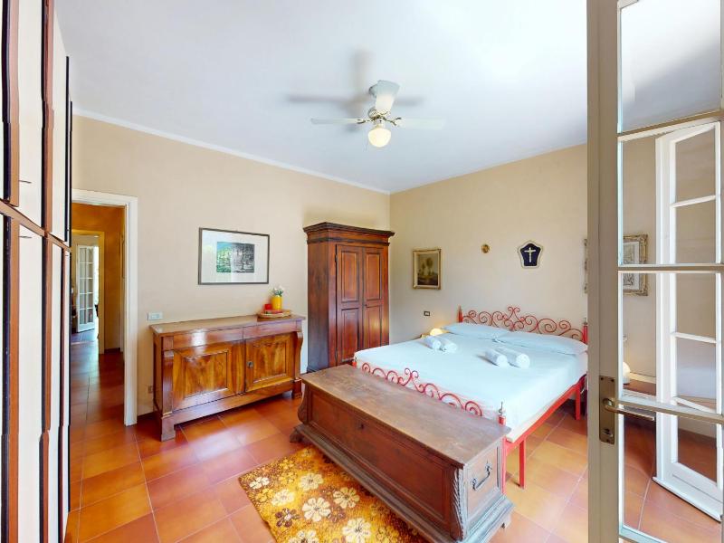 Valentine Lakeside Villa by Bookinggardalake - image 18