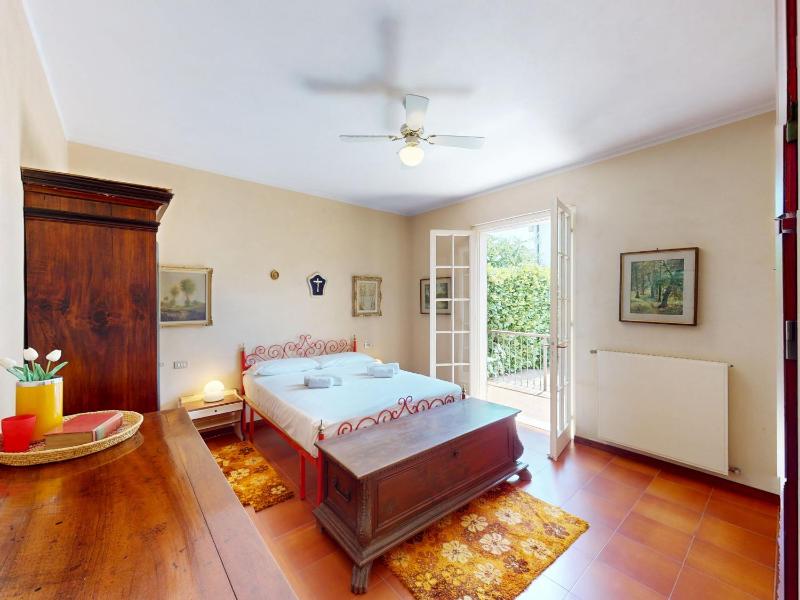 Valentine Lakeside Villa by Bookinggardalake - image 31