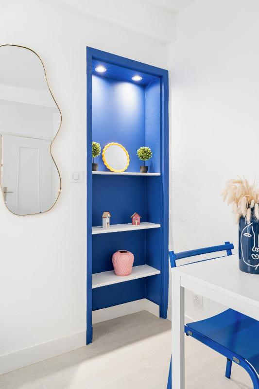Nice Renting - 6C FRANCE - Chic Stay Pedestrian Zone Sea Massena - image 11
