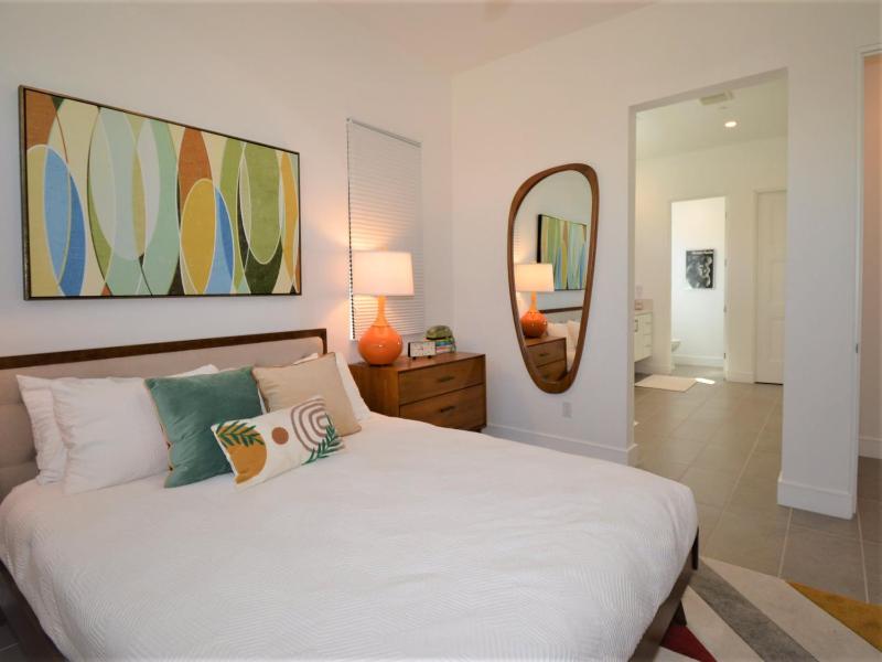 P S Chic Escape - image 9