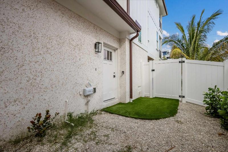 Majestic Summer - Brand New Home Anna Maria Island - image 49