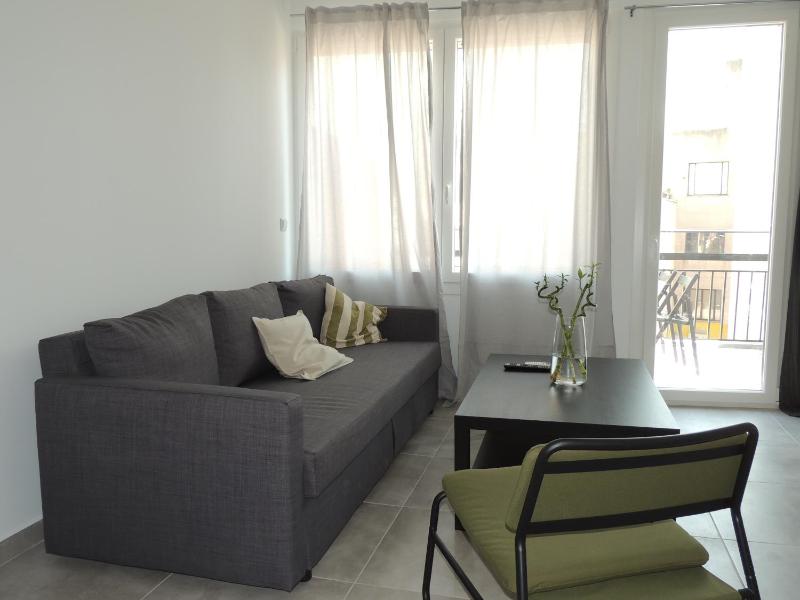 Aelis Suites in Psyrri - Rooftop Access & Acropolis View - image 4