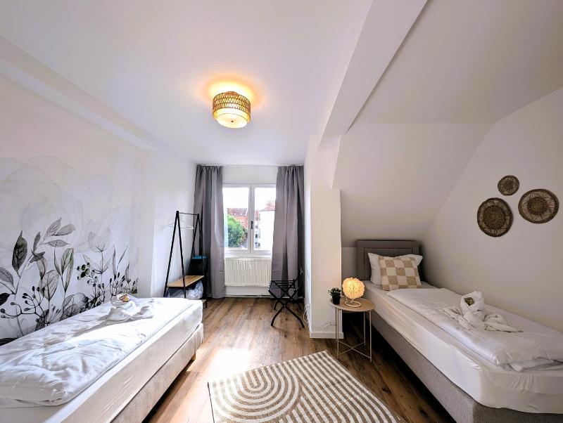 BohnApartments Schiller 7- Penthouse- WLAN- Parking- citynah - image 6