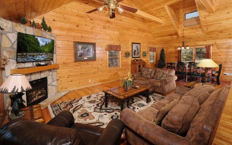 Mountain views and hot tub soaks! - Bear Tracks - image 10