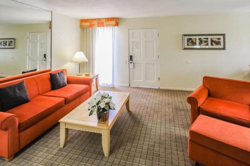 Desert Vacation Villas 2BR Apartment with Resort Access - image 23