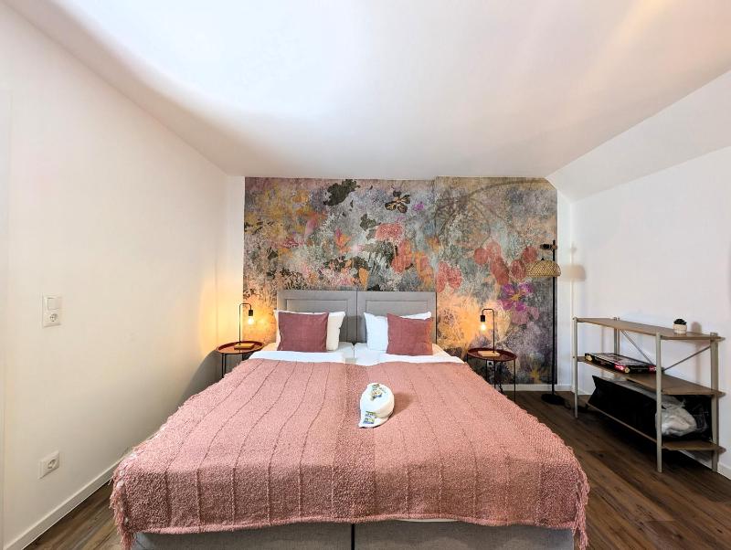 BohnApartments Schiller 7- Penthouse- WLAN- Parking- citynah - image 19