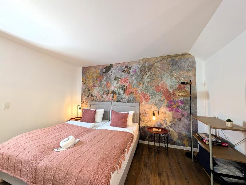 BohnApartments Schiller 7- Penthouse- WLAN- Parking- citynah - image 5