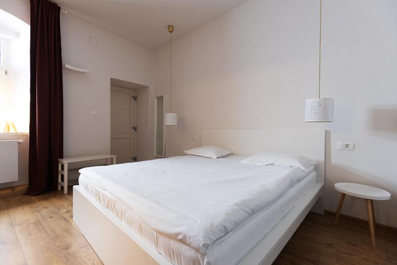 Jules Home - image 27