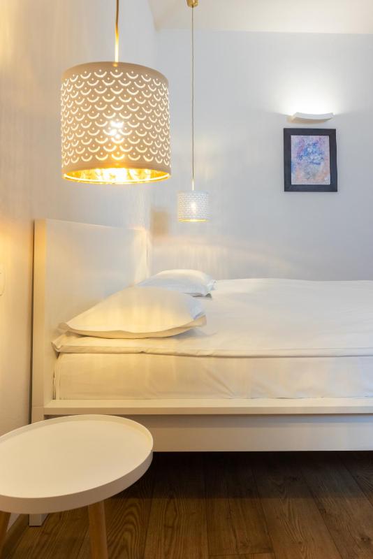 Jules Home - image 23