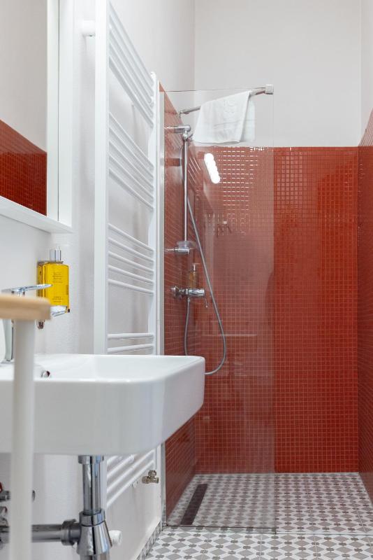 Jules Home - image 19