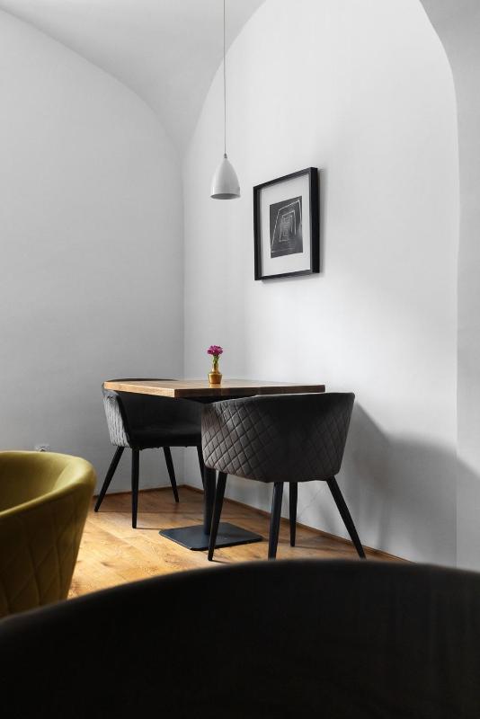 Jules Home - image 15