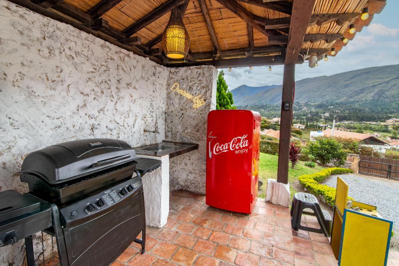 Casa familiar con jacuzzi y vista increíble - image 10