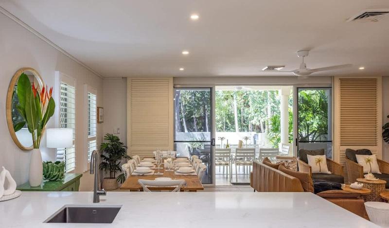 Sea La Vie - Port Douglas - image 12