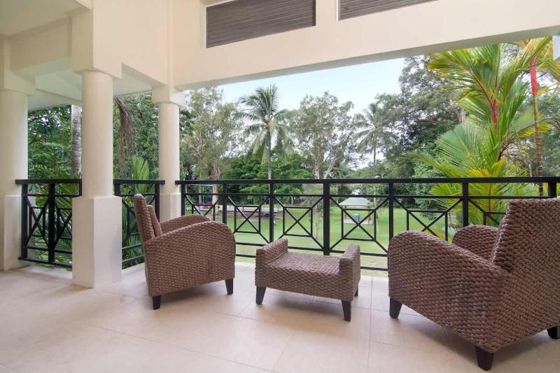 Oceanique - Absolute Beachfront Port Douglas - image 15