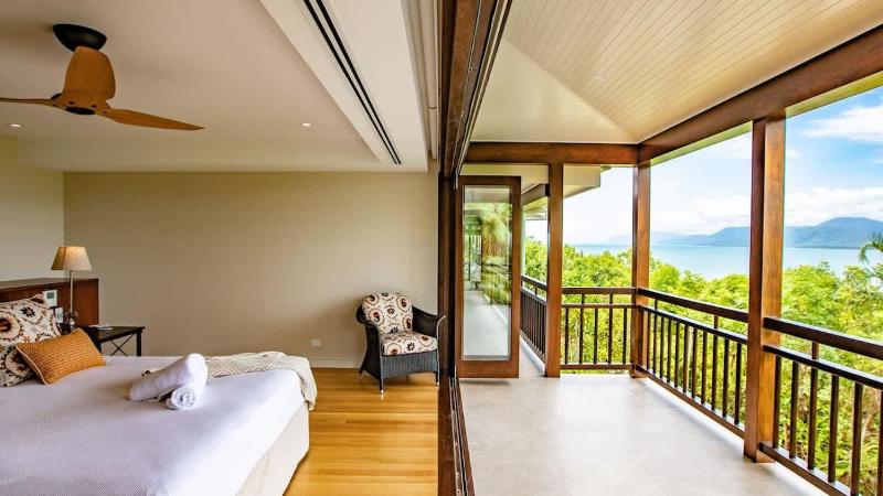 Bangalow - Best View in Port Douglas - image 33