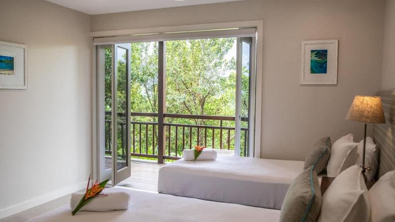 Bangalow - Best View in Port Douglas - image 6