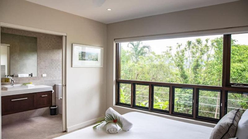 Bangalow - Best View in Port Douglas - image 29