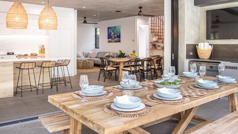 Azure Port Douglas - Luxurious & Modern - image 26