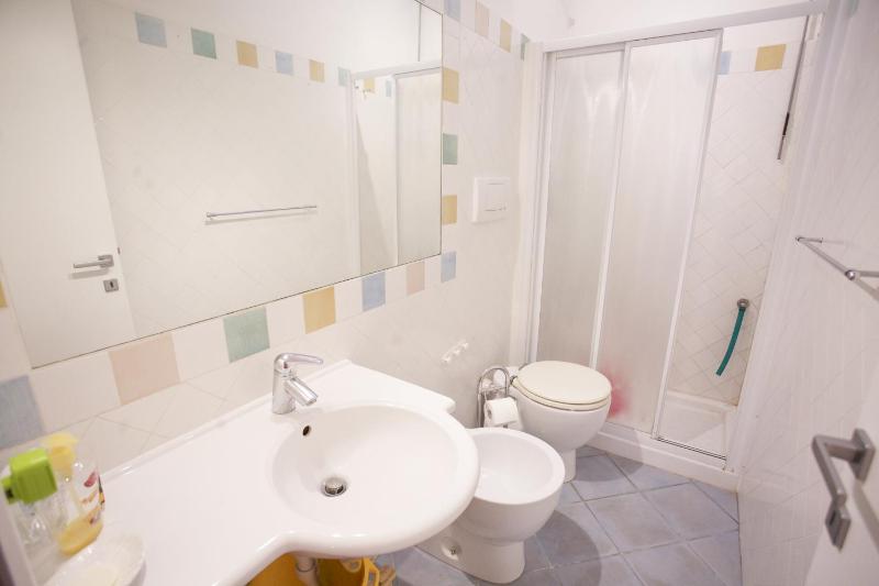 Apartment image 3