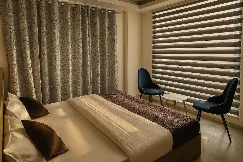 Himalayan Haven: 2BHK Luxury Apartment - image 3