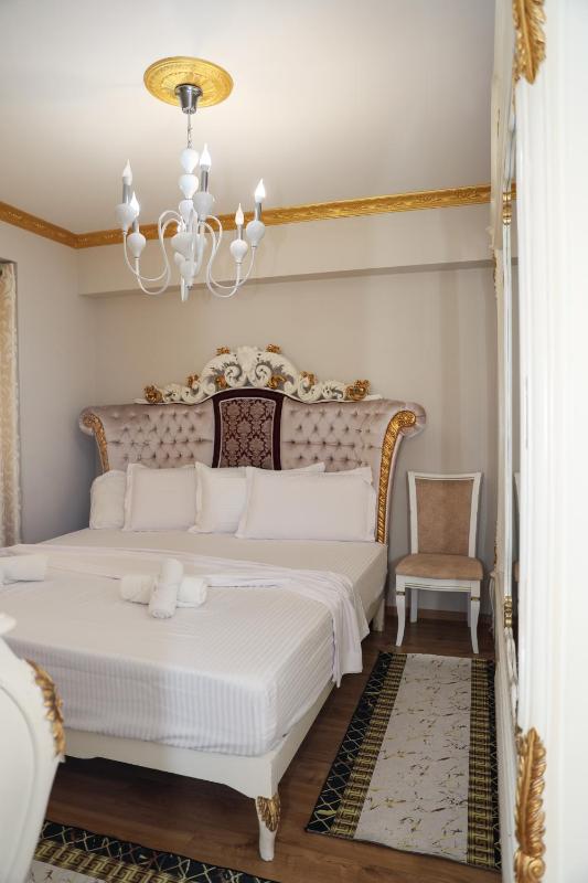 Said's Luxury Apartment - image 15