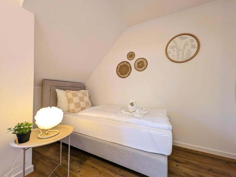 BohnApartments Schiller 7- Penthouse- WLAN- Parking- citynah - image 22