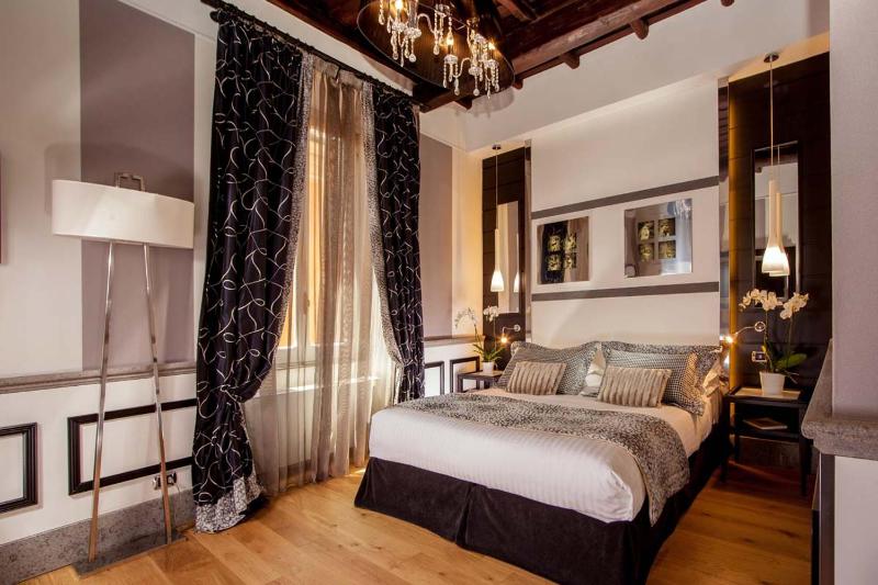 The Inn at the Spanish Steps Luxury Collection - Suite Condotti - image 6