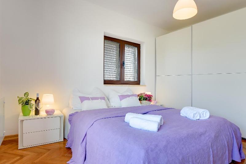 Villa Andrija in Fažana for 9 people with sea view kids playground & heated pool - only 400 m from the beach - image 31