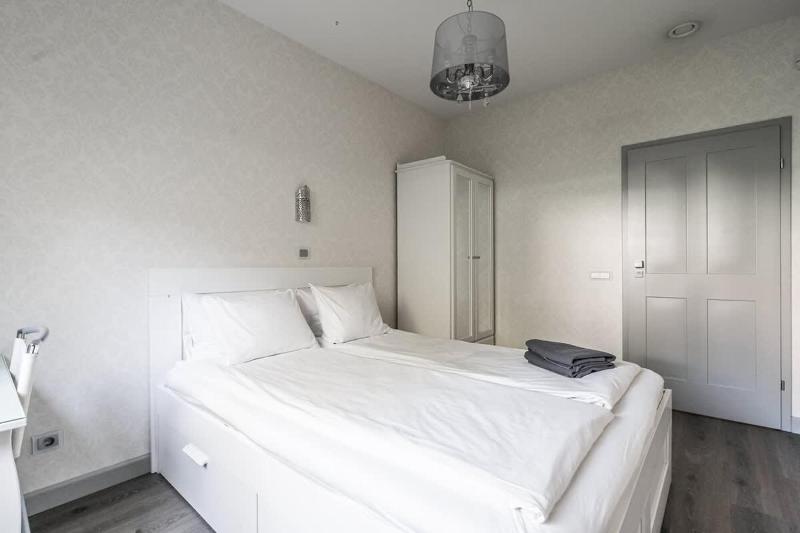 Domillion 1bdr quiet apt w parking & greenery B9C1 - image 10