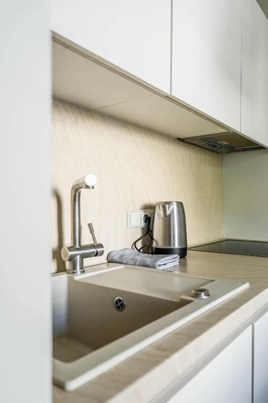 Domillion New City Hall Duplex D11C for 12 ppl - image 4