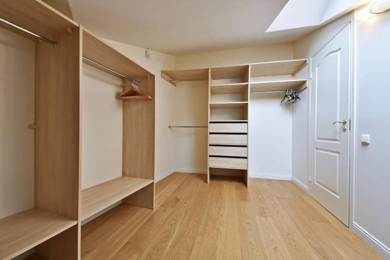 Domillion 3bdr Huge Town Hall Luxury Apt AC D3948 - image 12