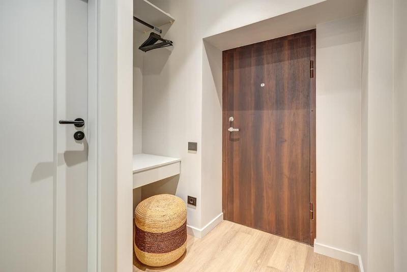Domillion Studio Modern Old Town Retreat So1c - image 3