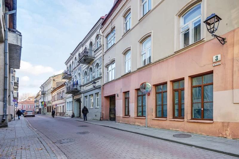Domillion 2bdr Bright&Colorful old town apt Z35 - image 10
